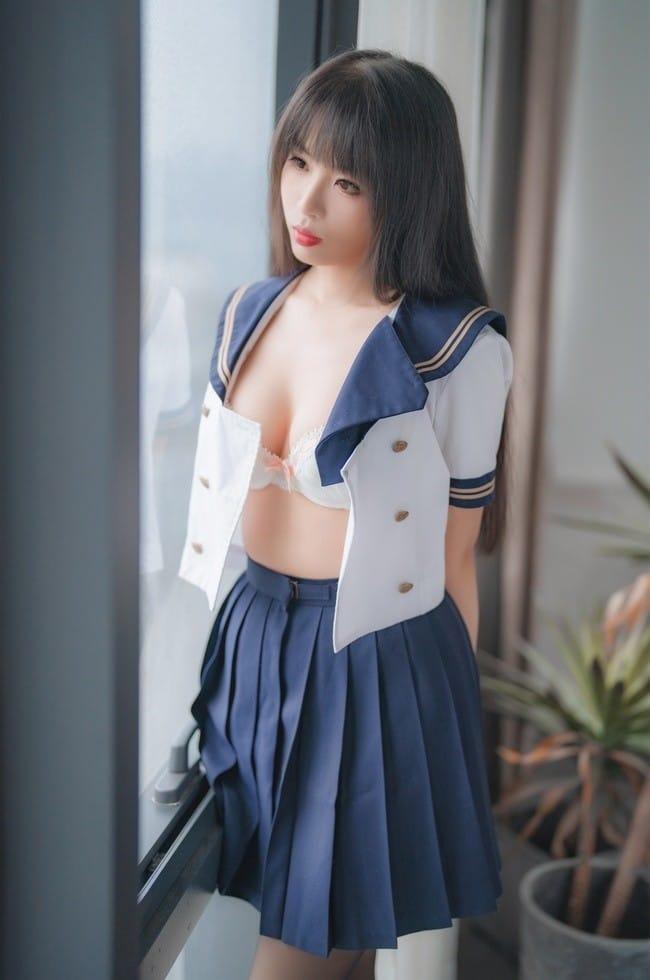 轩萧学姐 – NO.041 5月舰长 黑丝jk[32P-113MB]-1