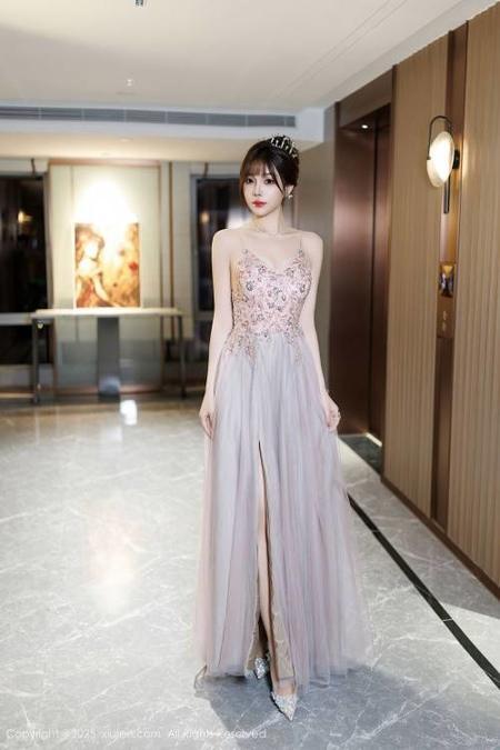 [Xiuren秀人网]2025.01.02 NO.9699 徐莉芝Booty[100+1P/793MB]-1